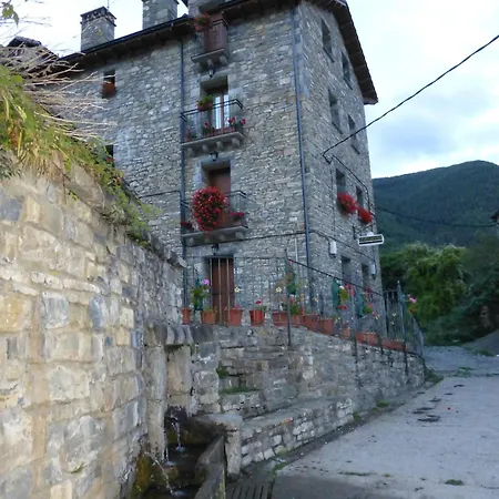 La Abadia De Fragen-ordesa 托尔拉